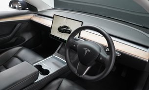 Tesla Model 3 LONG RANGE AWD Enhanced Autopilot AutoPark & Summon Ryzen GROK 1 Owner VATQ 2