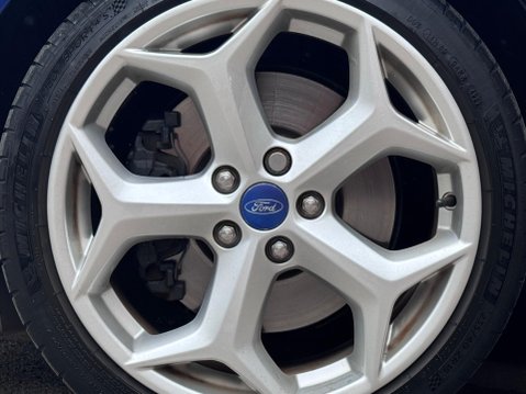 Ford Focus 2.0 TDCi ST-2 Hatchback 5dr Diesel Manual Euro 6 (s/s) (185 ps) 4