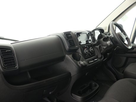 Peugeot Boxer 335 L2H2 BHDi 140 MT6 Professional 11