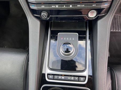 Jaguar F-Pace 2.0 D240 R-Sport Auto AWD Euro 6 (s/s) 5dr 16