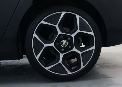 Vauxhall Astra 1.2 Turbo Ultimate Hatchback 5dr Petrol Auto Euro 6 (s/s) (130 ps) 17