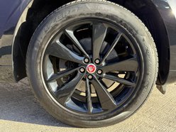 Jaguar F-Pace 2.0 D200 MHEV R-Dynamic Black SUV 5dr Diesel Auto AWD Euro 6 (s/s) (204 ps) 14