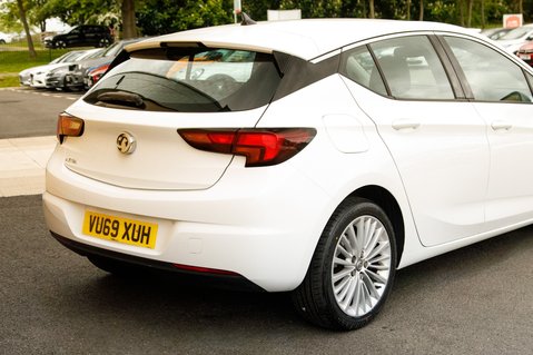 Vauxhall Astra ELITE NAV 7