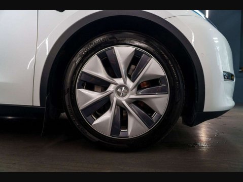 Tesla Model Y (Dual Motor) Long Range SUV 5dr Electric Auto 4WDE (384 bhp) 18