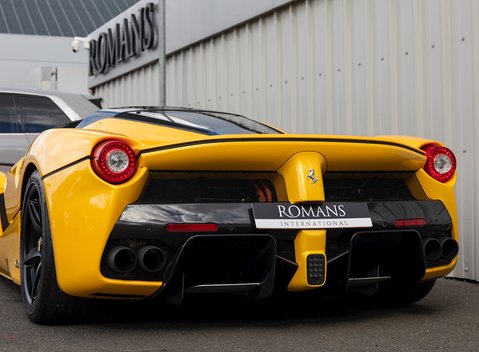 Ferrari LaFerrari Aperta 26