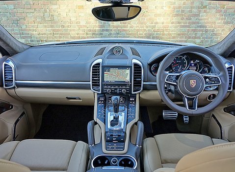 Porsche Cayenne Turbo 15