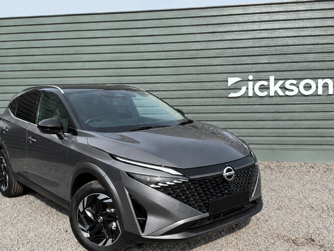 Nissan Qashqai 1.3 MH N-Connecta Glass Roof 