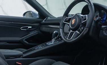 Porsche 718 BOXSTER GTS PDK 16