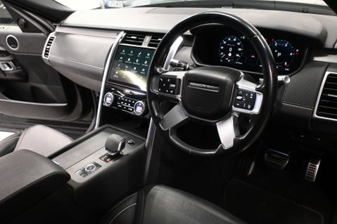 Land Rover Discovery 3.0 Discovery R-Dynamic HSE D MHEV Auto 4WD 5dr 18