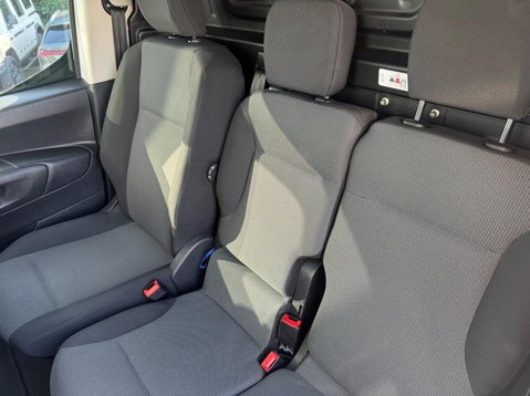 Peugeot Partner BLUEHDI PROFESSIONAL PREMIUM PLUS L1 29