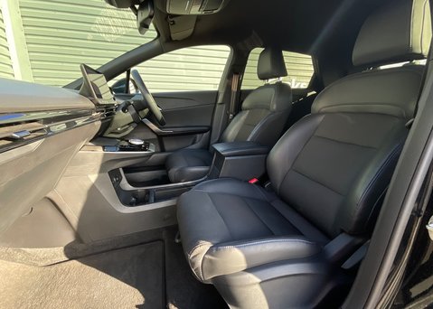 MG MG4 EV 64kWh TROPHY 15