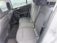 Ford Focus 1.5 ZETEC TDCI 11