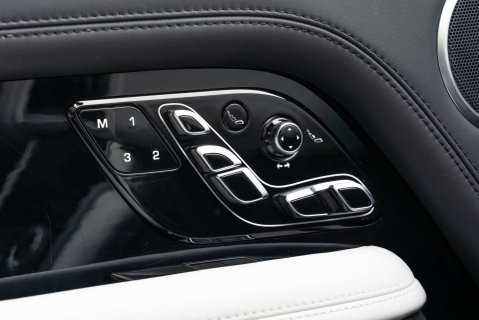 Land Rover Range Rover SV Autobiography Dynamic 23