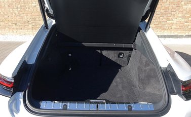 Porsche Panamera 4S 9