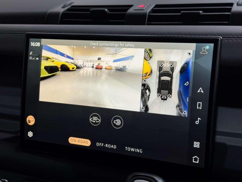 Land Rover Defender 3.0 D300 MHEV X-Dynamic HSE SUV 5dr Diesel Auto 4WD Euro 6 (s/s) (300 ps) 46