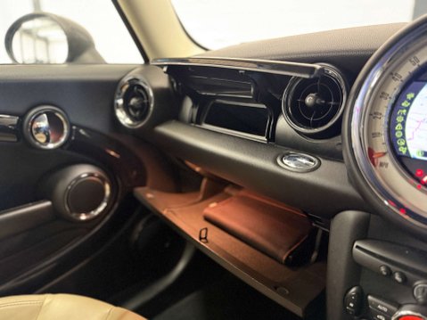 Mini Clubman 1.6 Cooper Clubman D 5dr 19