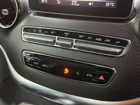 Mercedes-Benz V Class 2.0 V300d AMG Line MPV 5dr Diesel G-Tronic+ Euro 6 (s/s) LWB (239 ps) 40