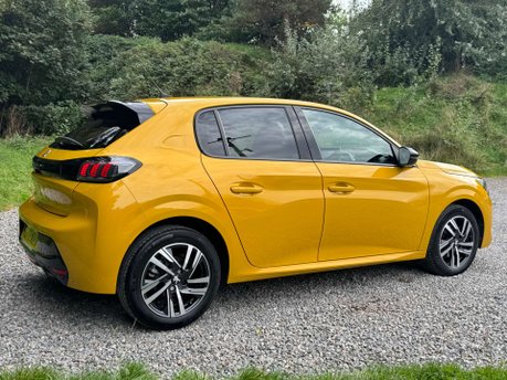 Peugeot 208 1.2 208 Allure Premium + PureTech S/S Auto 5dr 5