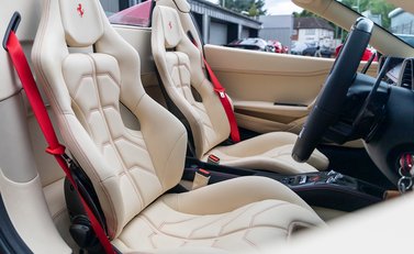 Ferrari 458 Spider 14