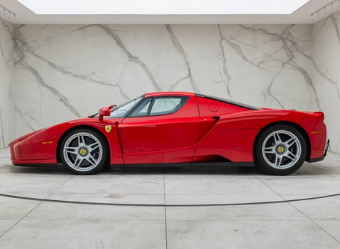 Ferrari Enzo 5