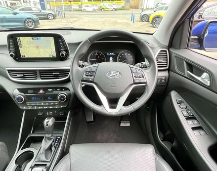 Hyundai TUCSON 1.6 Tucson Premium SE48v MHEV CRDi 2WD Semi-Auto 5dr 19