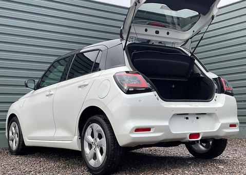 Suzuki Swift 1.2 Mild Hybrid Motion  17