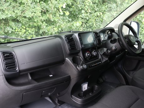 Citroen Relay 35 L3H2 2.2 BlueHDi 140 Enterprise 12