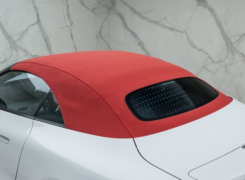 Mercedes-Benz SL Class SL63 AMG PERFORMANCE 34