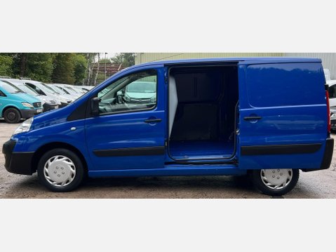 Peugeot Expert 2.0 HDi Panel Van 4dr Diesel Manual L1 H1 (196 g/km, 136 bhp) 22