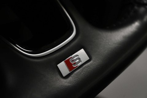 Audi A4 2.0 A4 Black Edition 40 TDI Quattro Semi-Auto 4WD 5dr 26