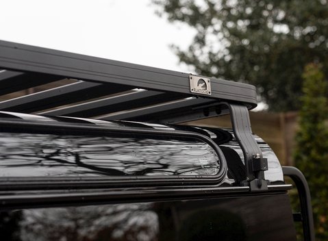 Land Rover Defender 90 Urban Truck 26