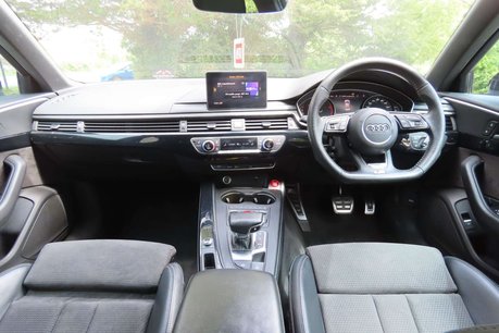 Audi A4 2.0 TDI 40 Black Edition S Tronic Euro 6 (s/s) 4dr 8