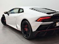 Lamborghini Huracan 5.2 V10 LP 640-4 EVO Coupe 2dr Petrol LDF 4WD Euro 6 (s/s) (640 ps) 39