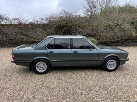 BMW 5 Series E28 518i Saloon 20