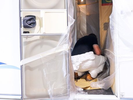 Washroom Shower Tray & Sink Repairs