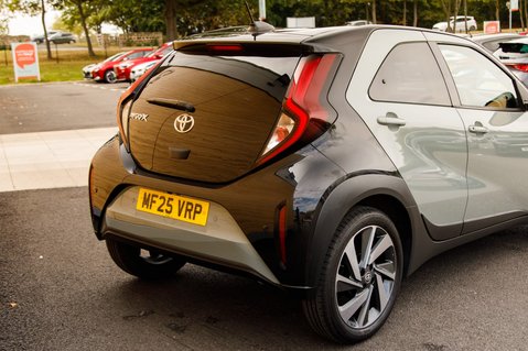 Toyota Aygo X VVT-I EDGE 7