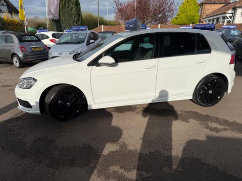 Volkswagen Golf 1.4 TSI BlueMotion Tech ACT R-Line Euro 6 (s/s) 5dr 12