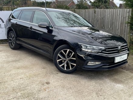 Volkswagen Passat 2.0 TDI EVO SEL DSG Euro 6 (s/s) 5dr