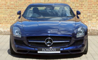 Mercedes-Benz SLS AMG 2