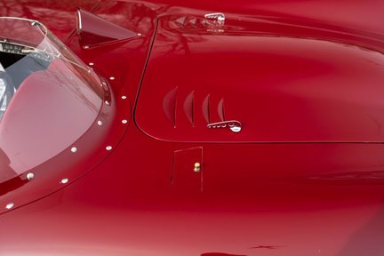 Maserati 300S 10