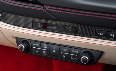 Ferrari F8 Tributo Spider 20