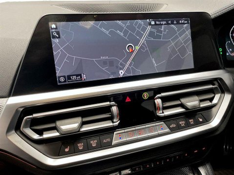 BMW 4 Series 2.0 420i M Sport Coupe 2dr Petrol Auto Euro 6 (s/s) (184 ps) Cruise - Sat N 16