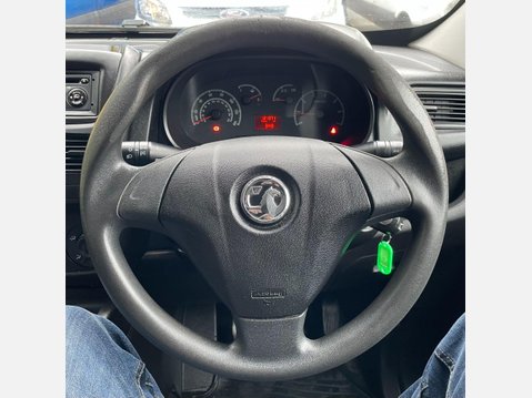 Vauxhall Combo 1.6 Turbo D 2000 Edition Panel Van 4dr Diesel Manual L1 H1 Euro 6 (75 ps) 27
