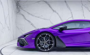 Lamborghini Revuelto 37