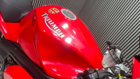 Triumph Sprint ONLY 22K NEW MOT SERVICED SPORTS TOURER 1050CC 17