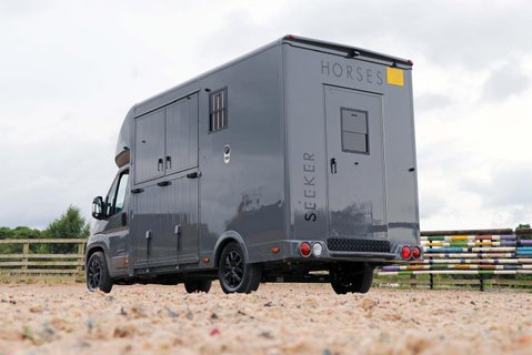 Citroen Relay BRAND NEW DELIVERY MILES 3.5 TON HORSEBOX STALLION BUILD  REAR LARGE BED  4
