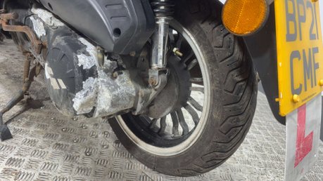 Lexmoto Vienna 2021 11K RUNNING PROJECT SCOOTER SPARES OR REPAIR 125CC CUSTOM BIKE 11