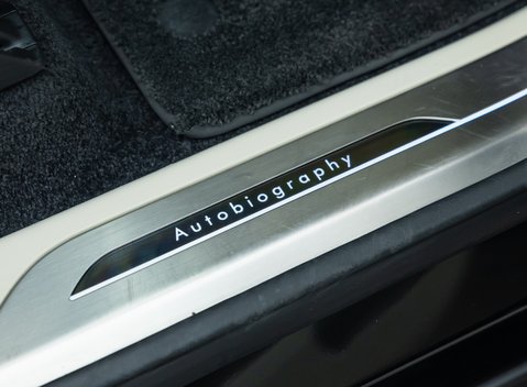 Land Rover Range Rover D350 AUTOBIOGRAPHY LWB 27