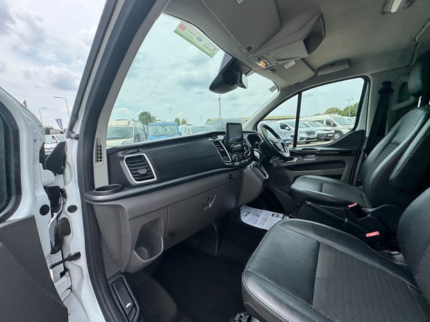 Ford Transit Custom Crew Cab AUTO SWB L1H1 Sport 320 Air Con SELECT 14