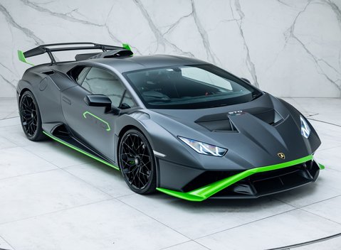 Lamborghini Huracan STO 8